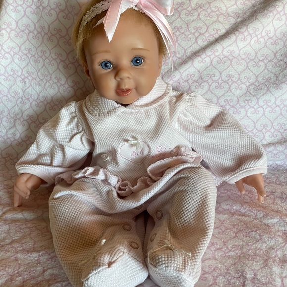 Ashton Drake So Truly Real Doll - Picture 2 of 7